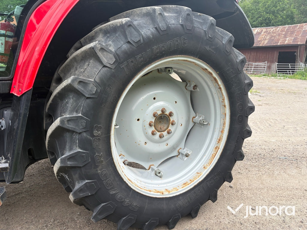 Traktor - Massey Ferguson 5480 med dubbelmontage