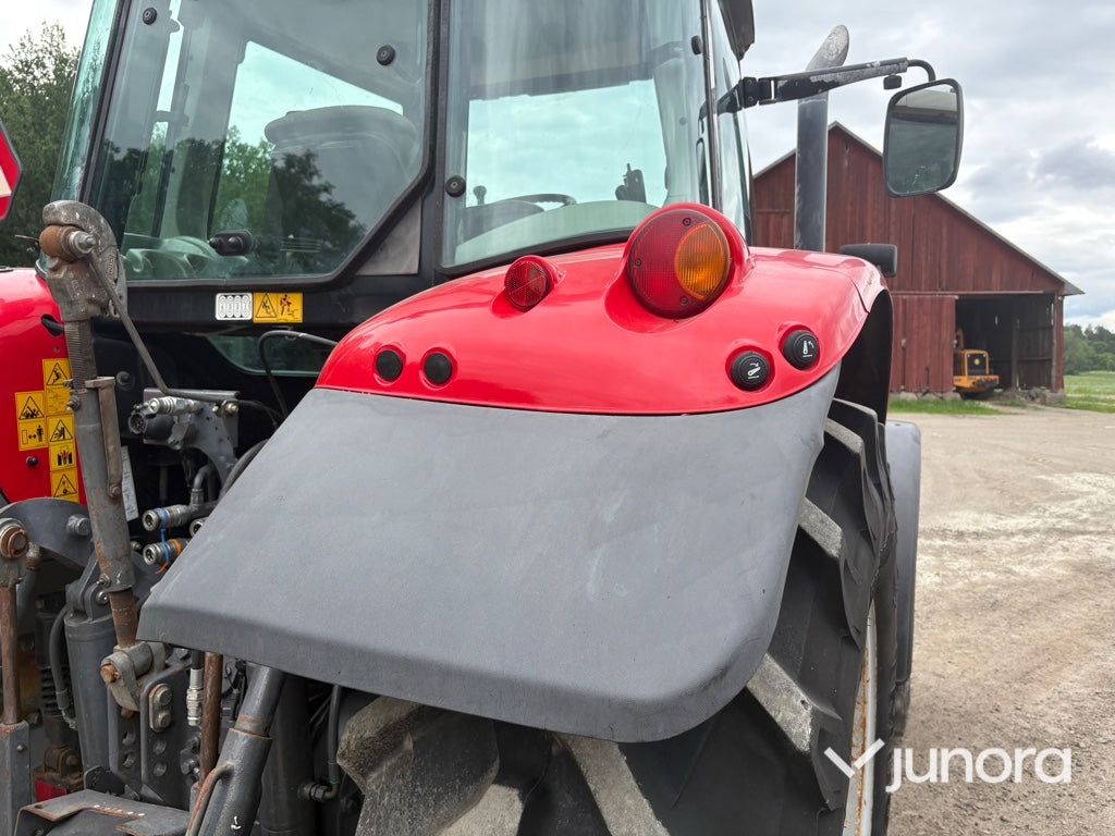 Traktor - Massey Ferguson 5480 med dubbelmontage