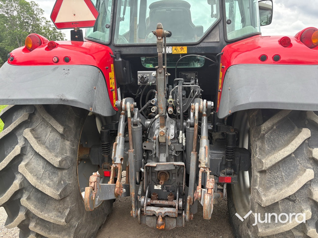 Traktor - Massey Ferguson 5480 med dubbelmontage
