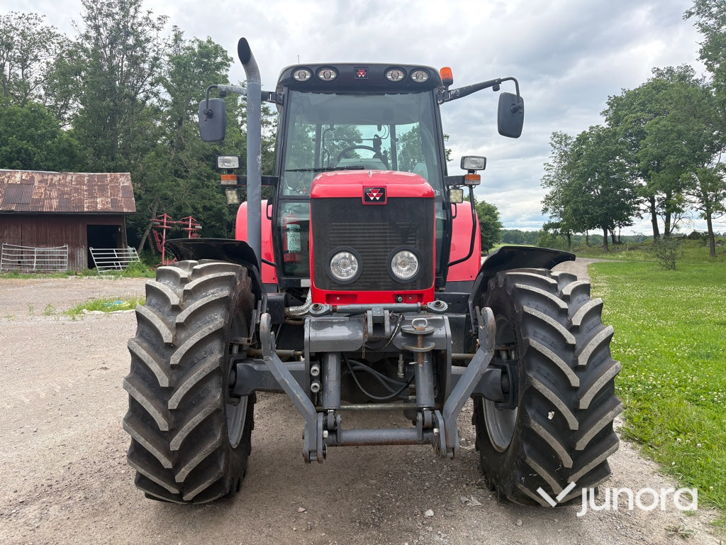 Traktor - Massey Ferguson 5480 med dubbelmontage