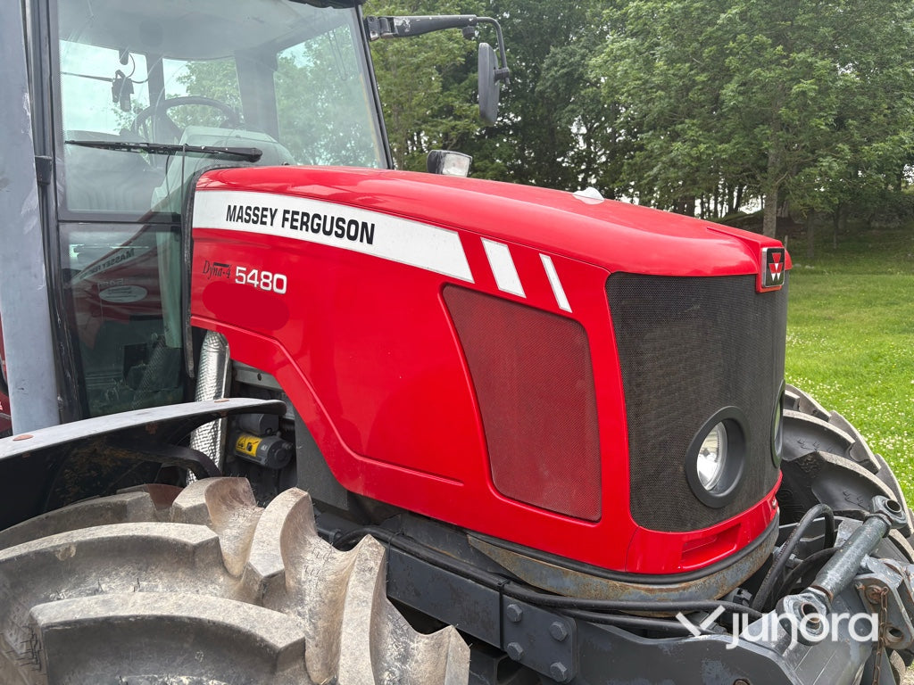 Traktor - Massey Ferguson 5480 med dubbelmontage