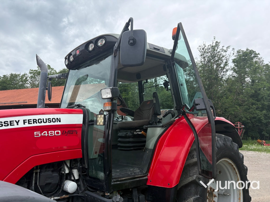 Traktor - Massey Ferguson 5480 med dubbelmontage