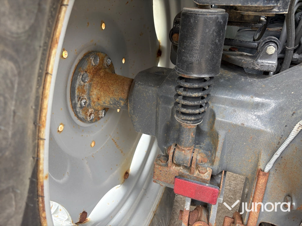 Traktor - Massey Ferguson 5480 med dubbelmontage