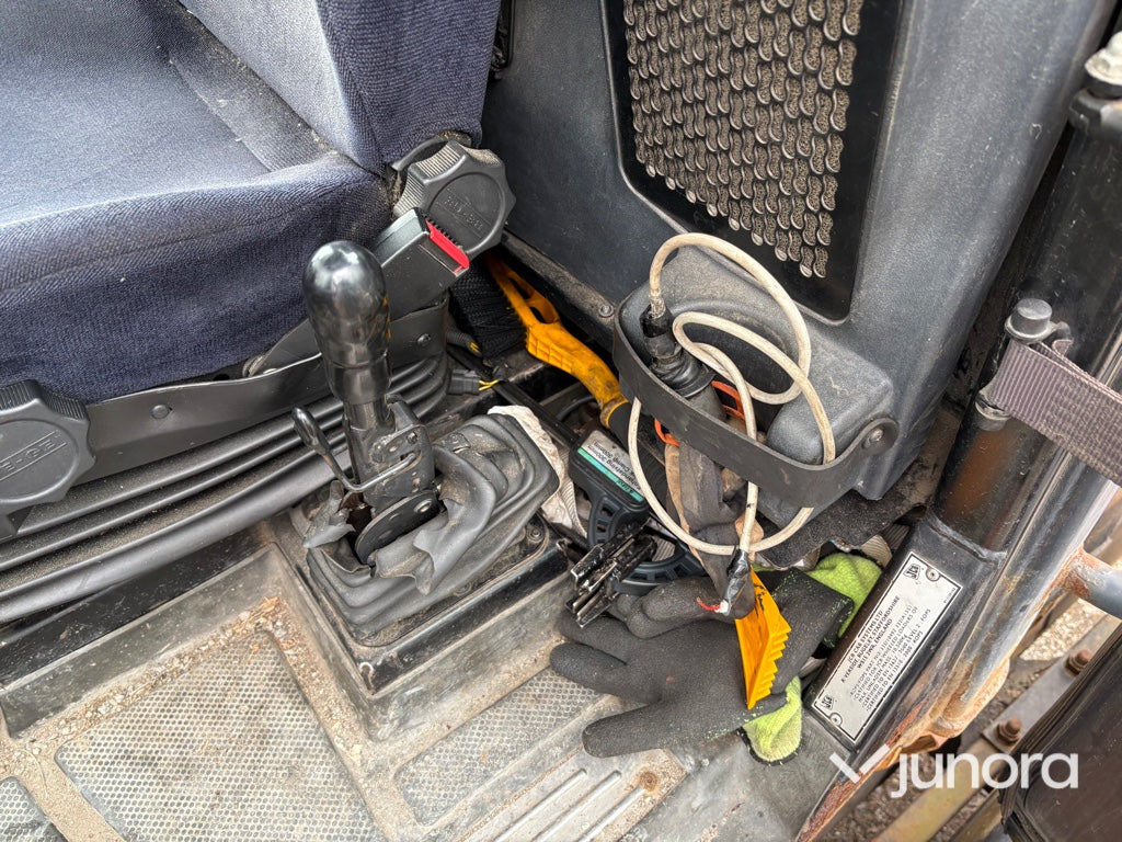 Hjullastare - JCB, 412S