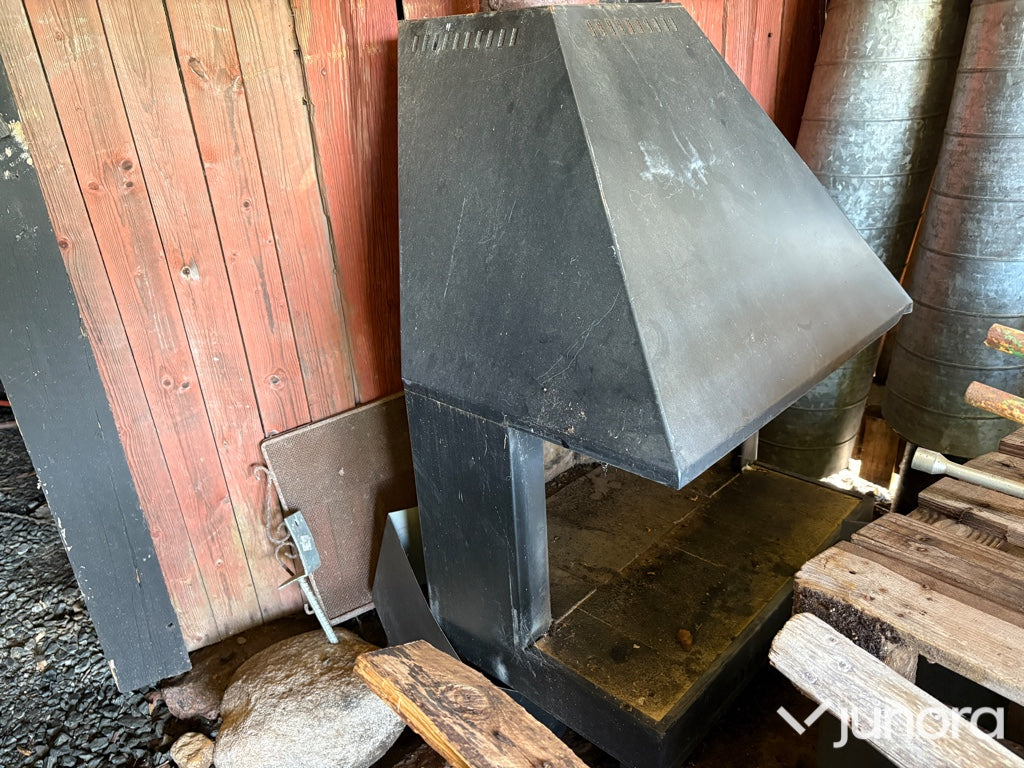 Conturakamin med fläkt och rör