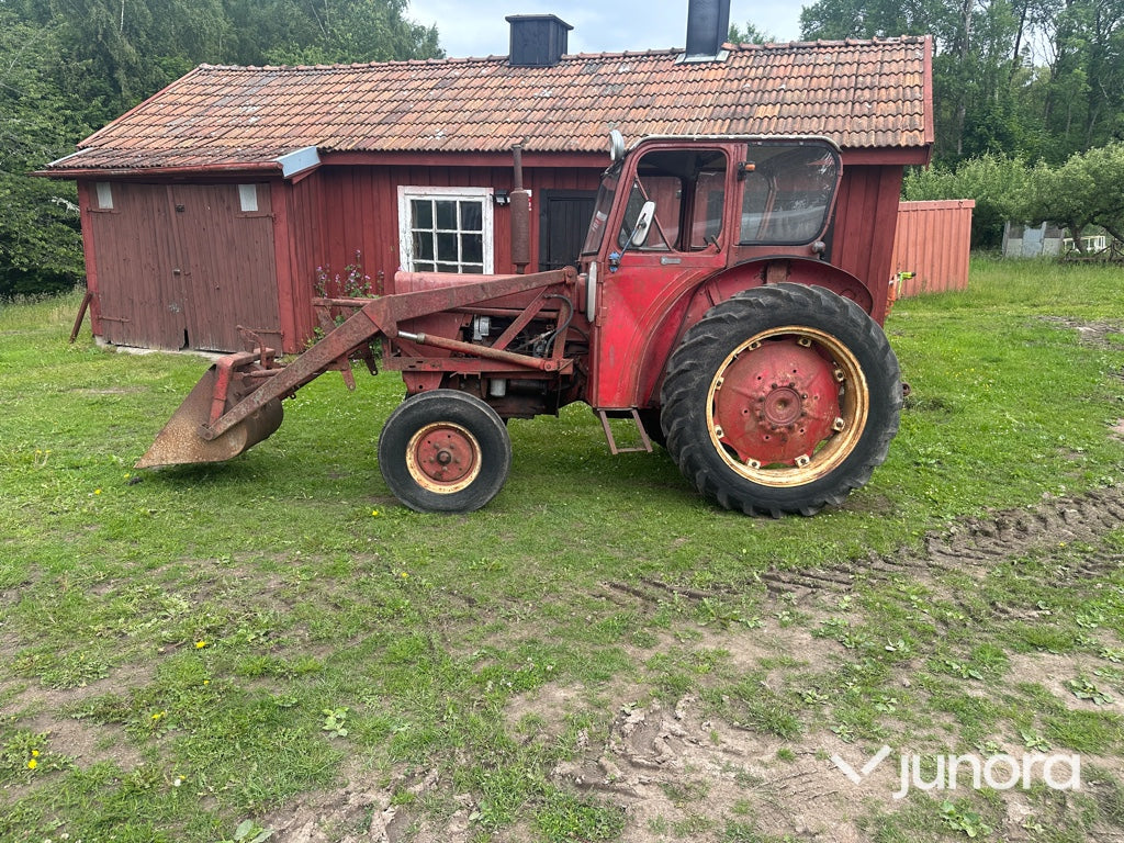 Traktor - Mc Cormick, Intern. 523 D