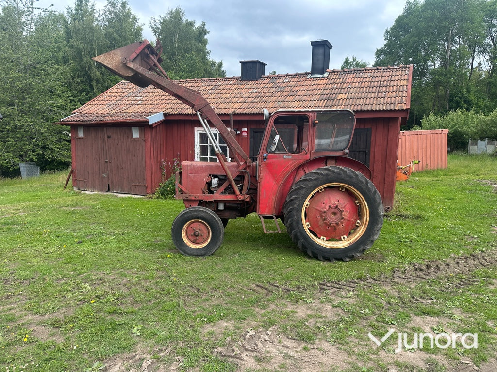 Traktor - Mc Cormick, Intern. 523 D