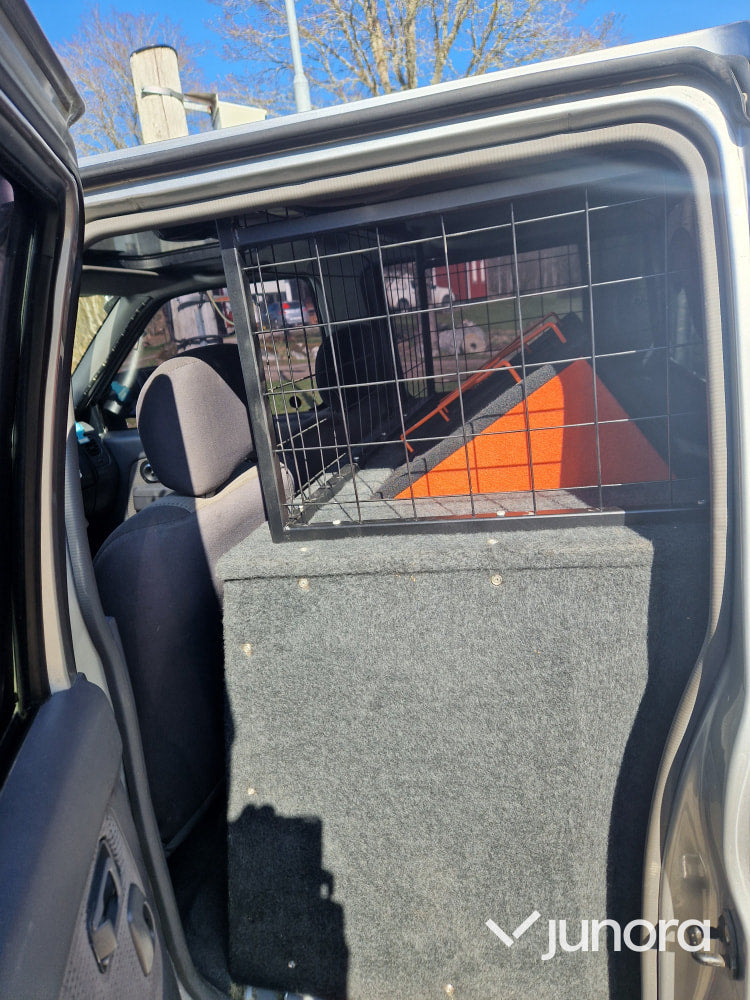Nissan Double Cab Navara A-traktor