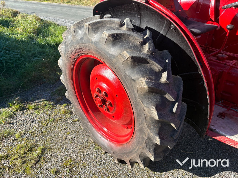 Traktor - Volvo BM 320