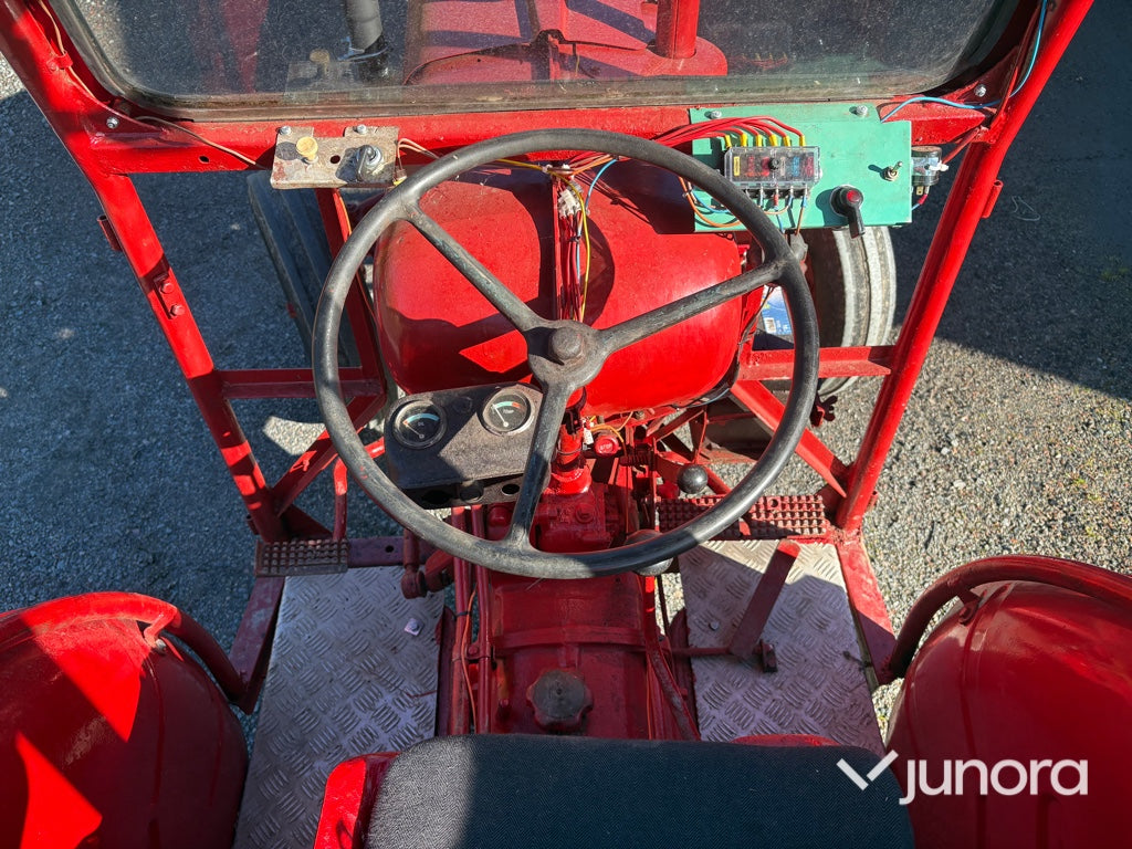 Traktor - Volvo BM 320