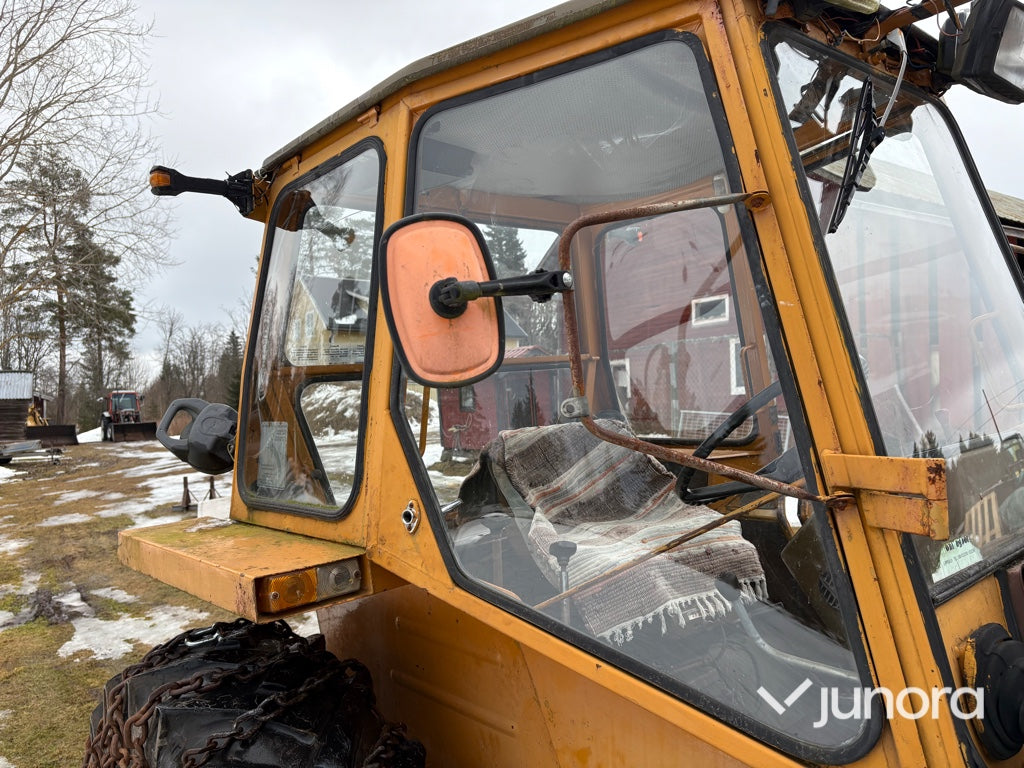 Traktor - Valmet, 502