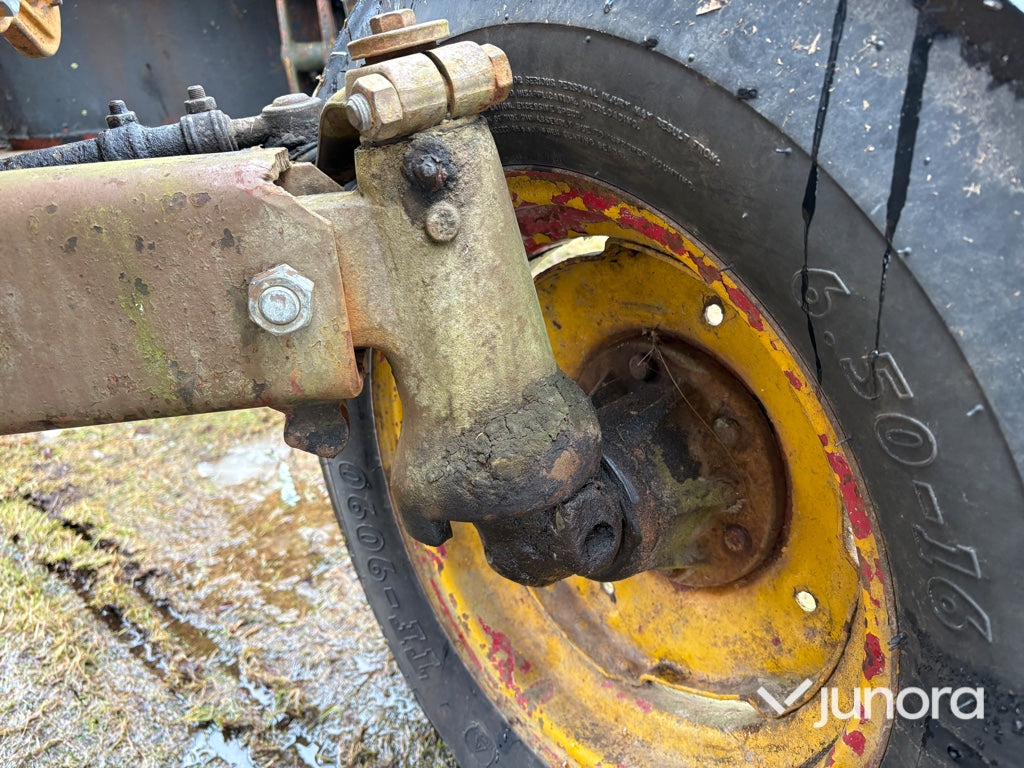 Traktor - Valmet, 502