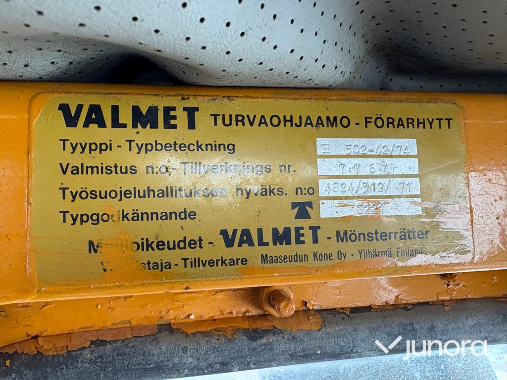 Traktor - Valmet, 502