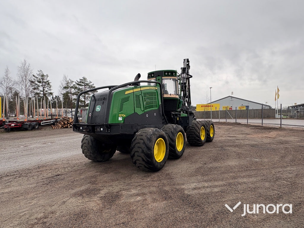 Skördare – John Deere 1270E IT4