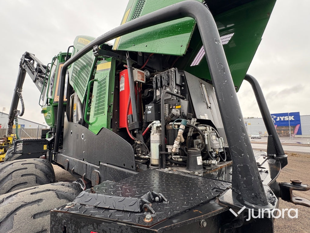 Skördare – John Deere 1270E IT4