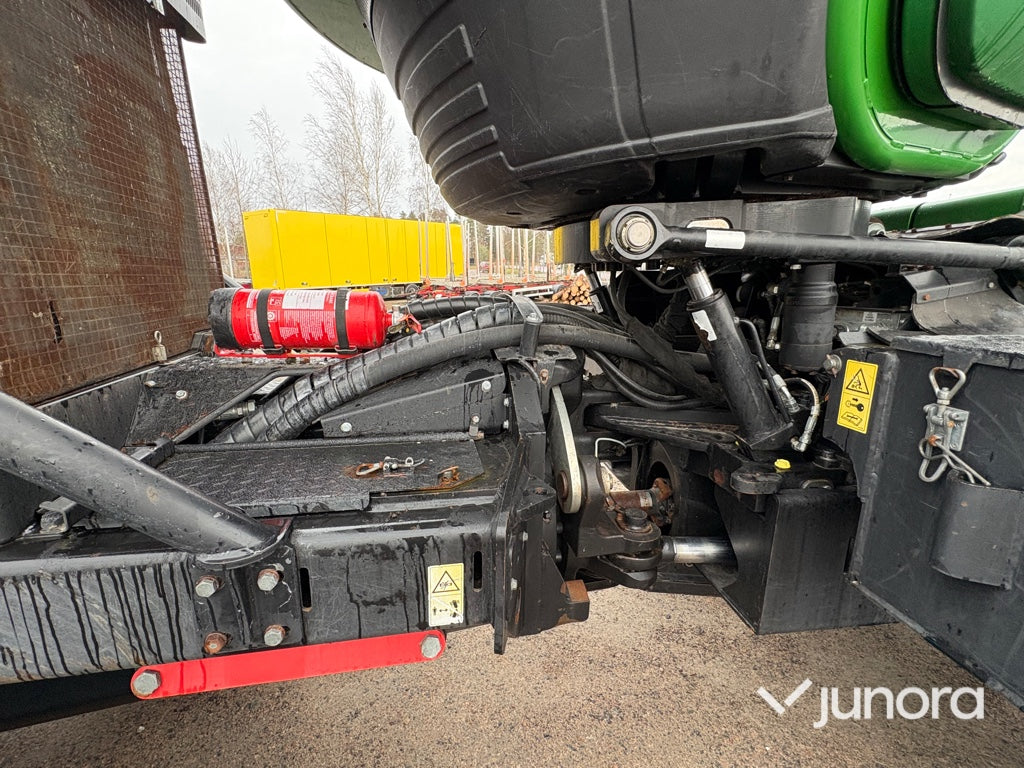 Skördare – John Deere 1270E IT4