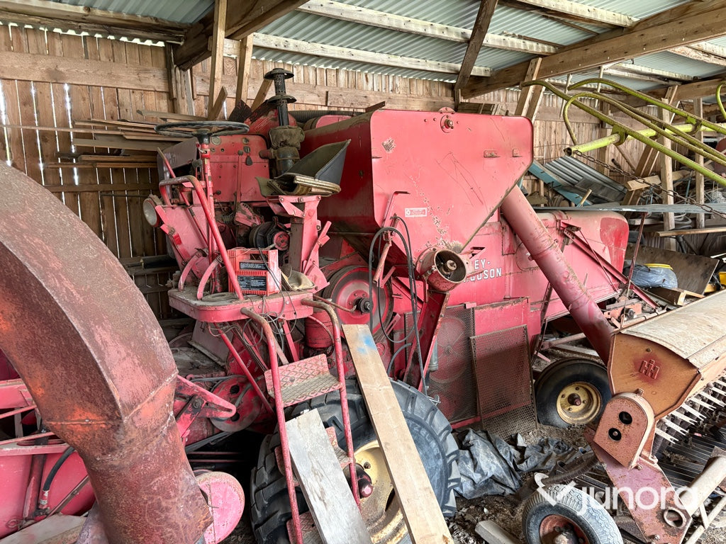 Skördetröska - Massey Ferguson, 31
