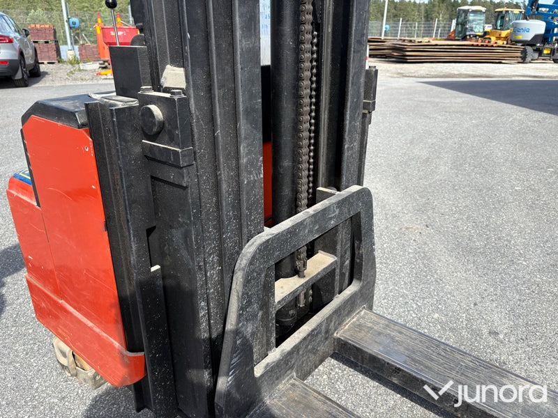 Ledstaplare BT LSF 1250 / 11