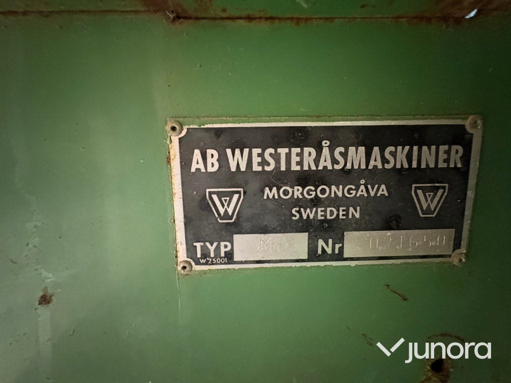 Skördetröska Aktiv 800