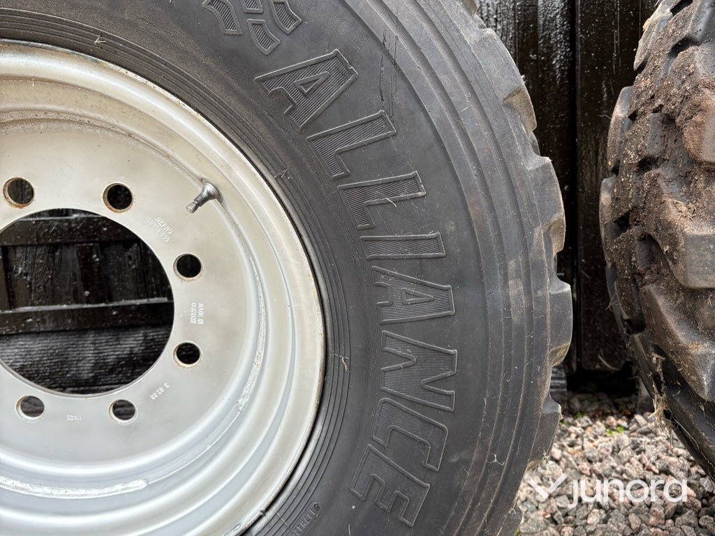 Hjul - Alliance A-606, 365/80 R20