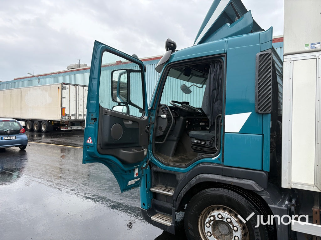 Lastbil - VOLVO FM 6*2, Kyl/Frys