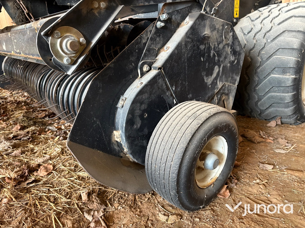 Rundbalspress - New Holland BR7070 180R