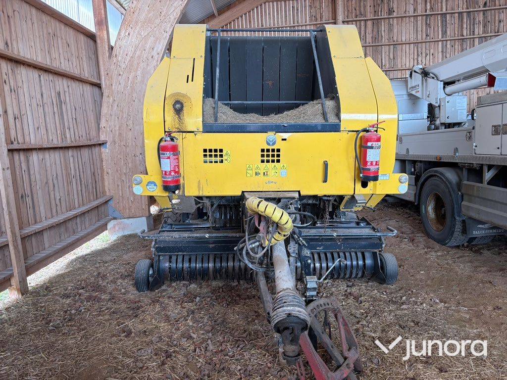 Rundbalspress - New Holland BR7070 180R