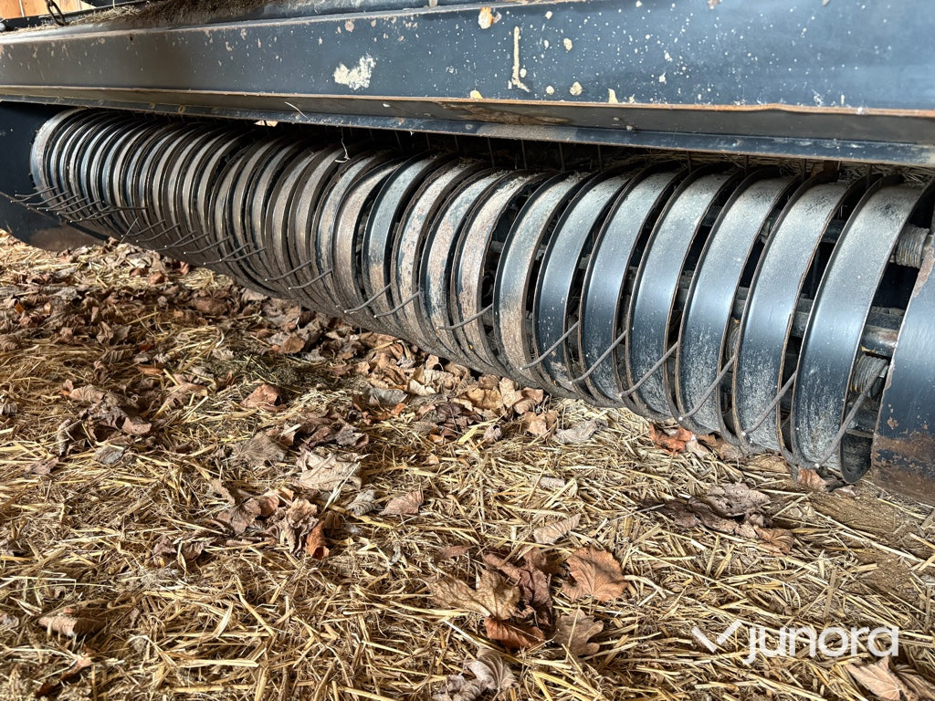 Rundbalspress - New Holland BR7070 180R
