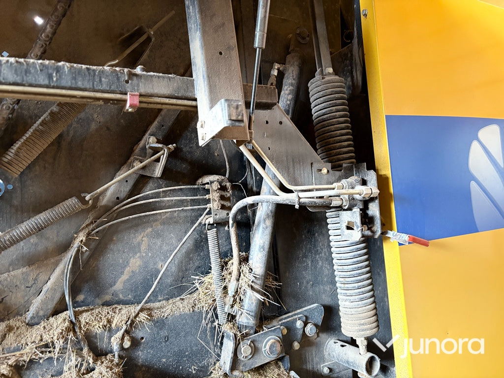 Rundbalspress - New Holland BR7070 180R