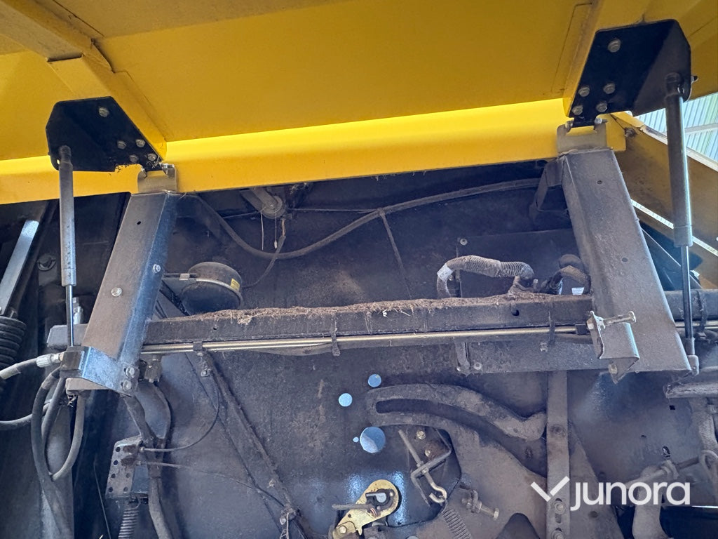 Rundbalspress - New Holland BR7070 180R