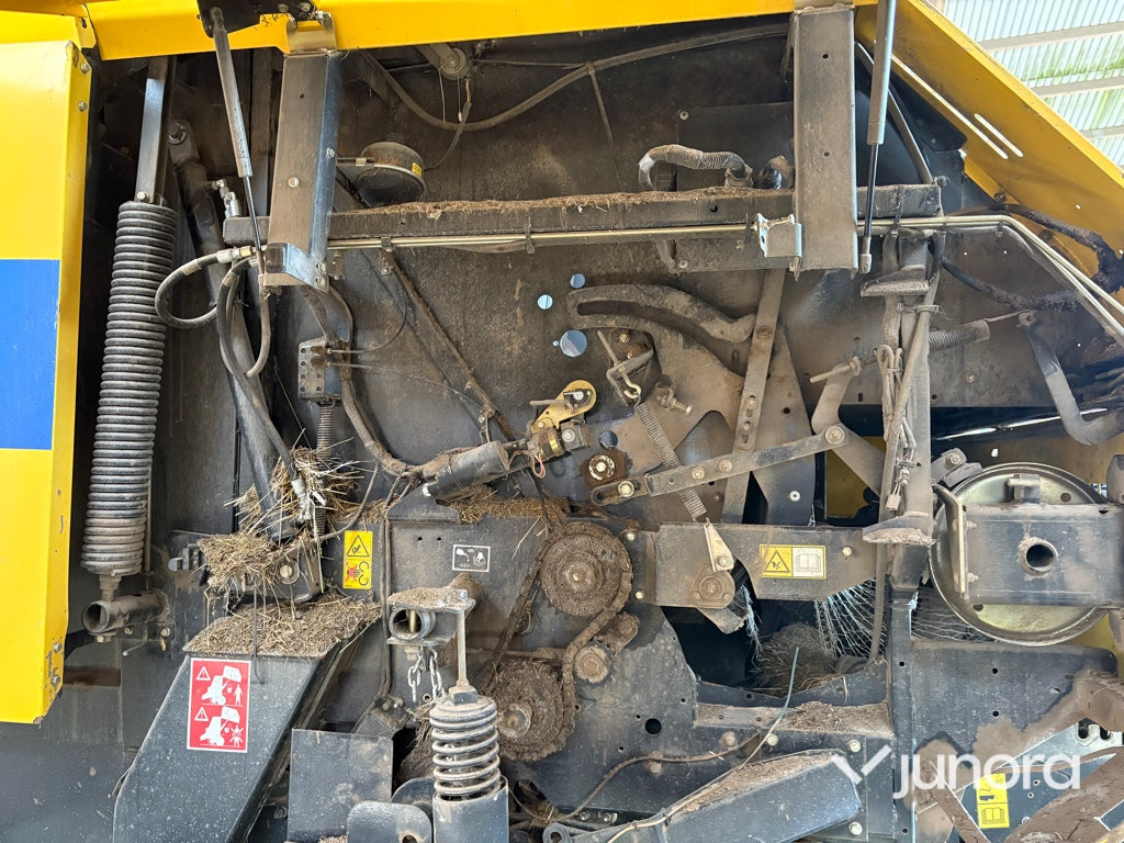 Rundbalspress - New Holland BR7070 180R