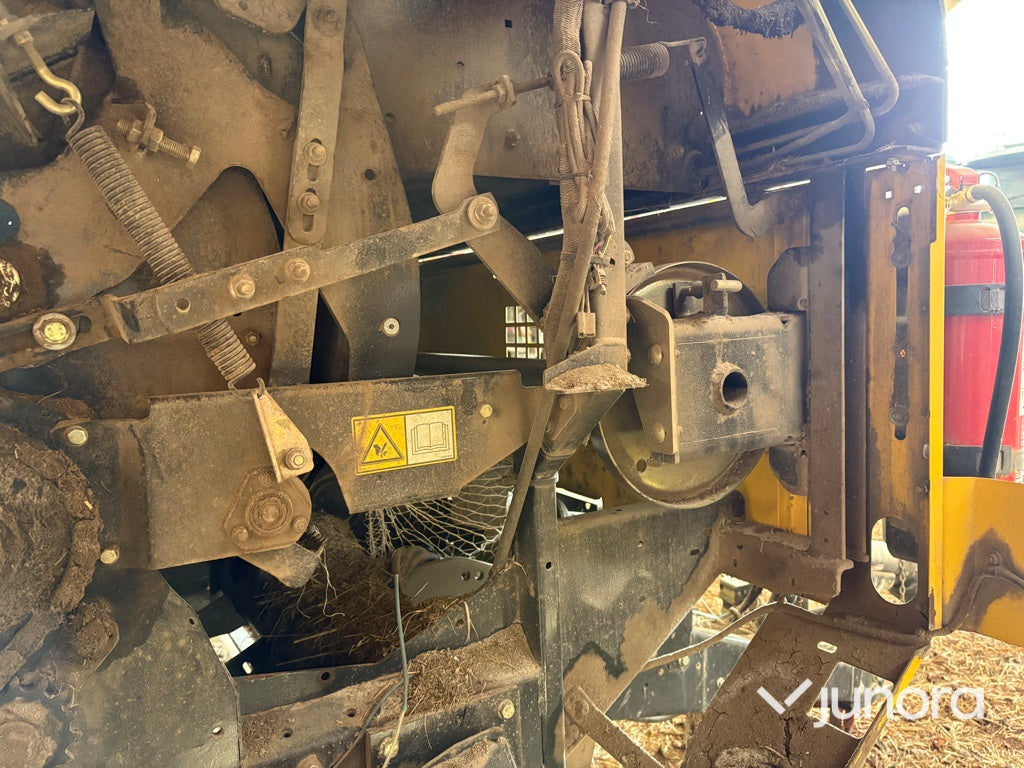 Rundbalspress - New Holland BR7070 180R