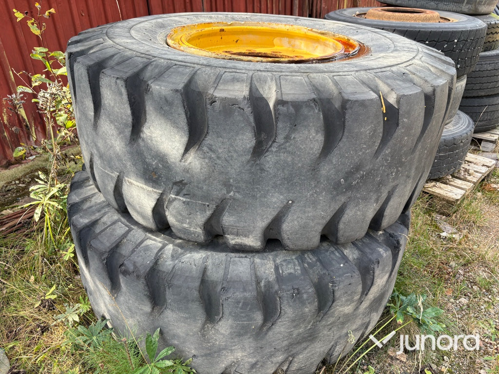 Däck - 20.5-25