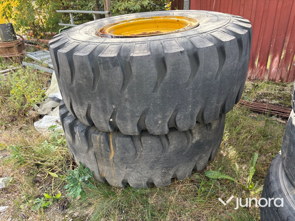 Däck - 20.5-25