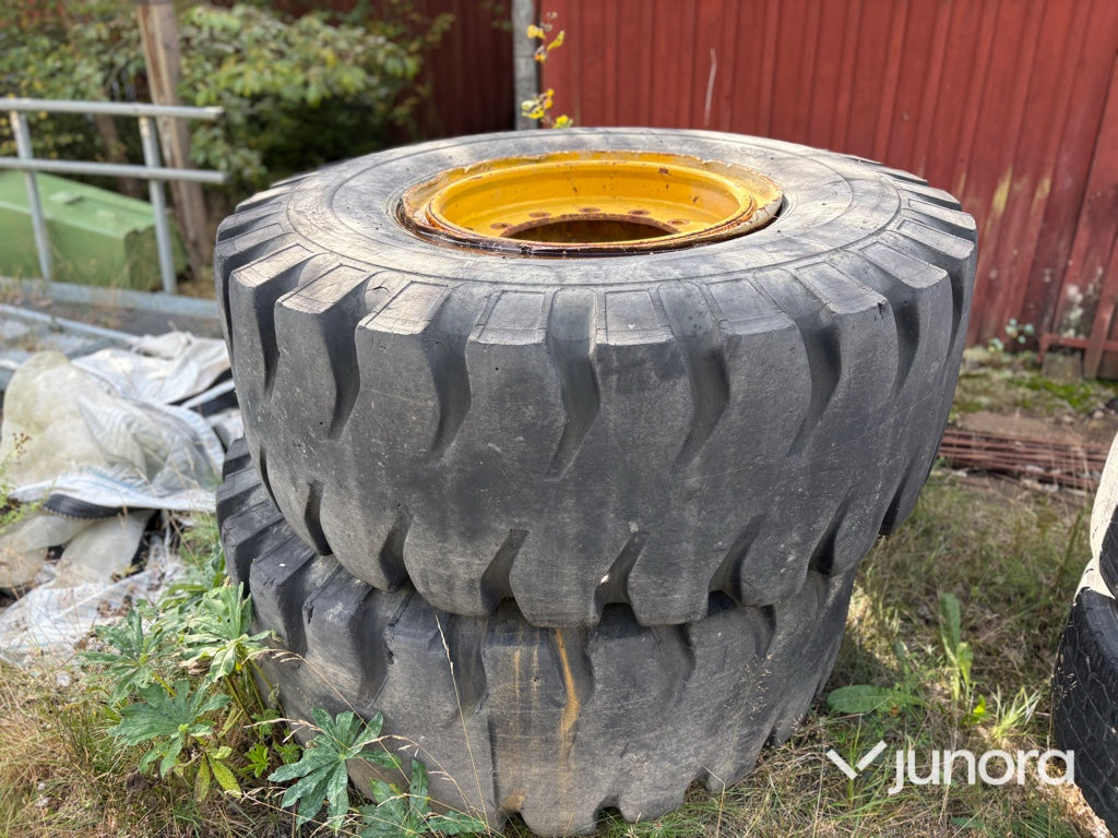 Däck - 20.5-25