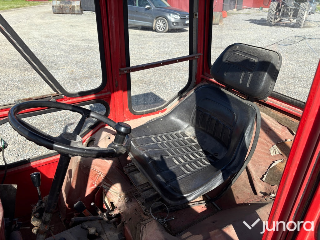 Traktor Holder B 18