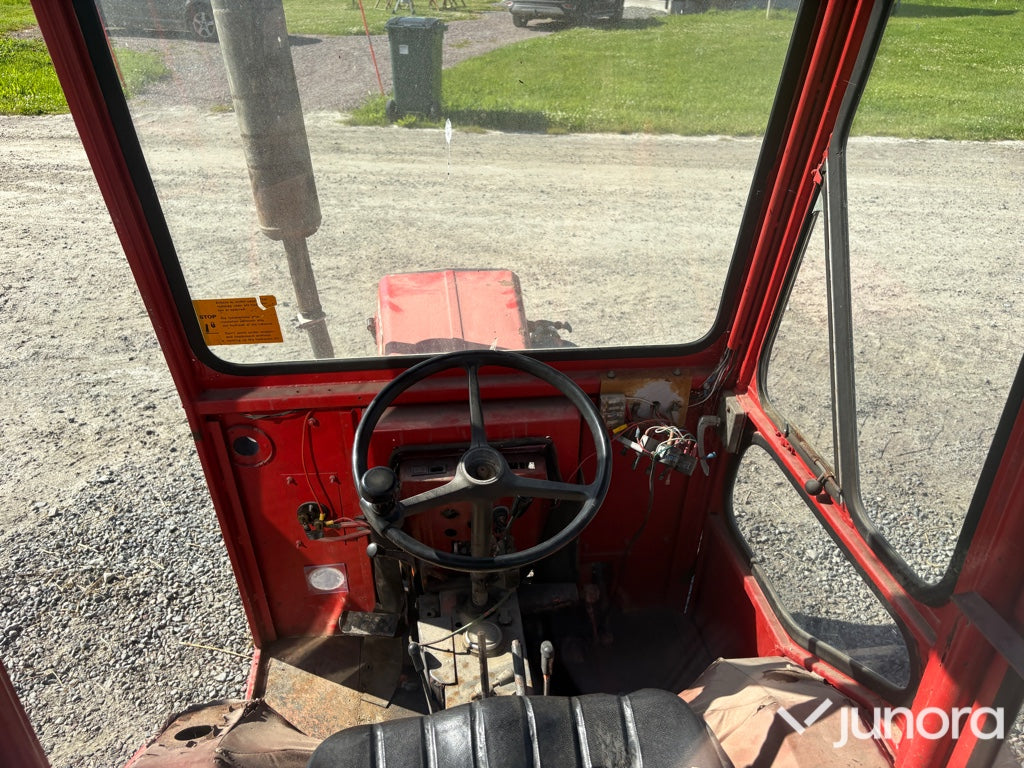 Traktor Holder B 18
