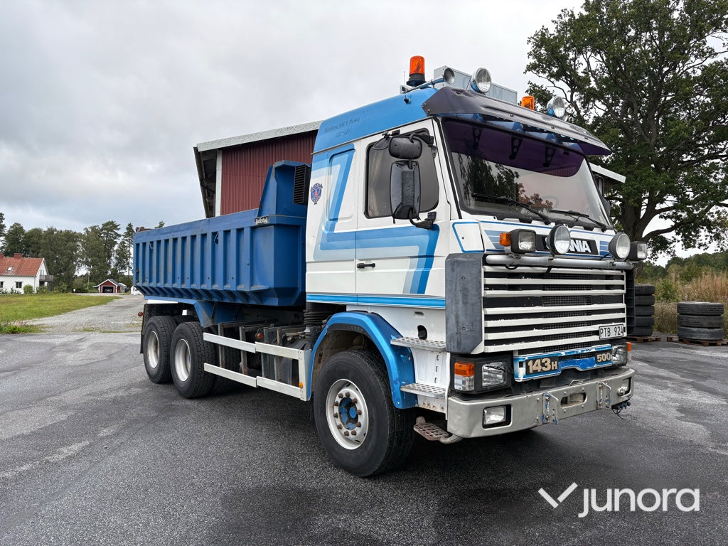 Vänta med publicering, Gustav ska skicka mer bilder | Tippbil - Scania 143H 500