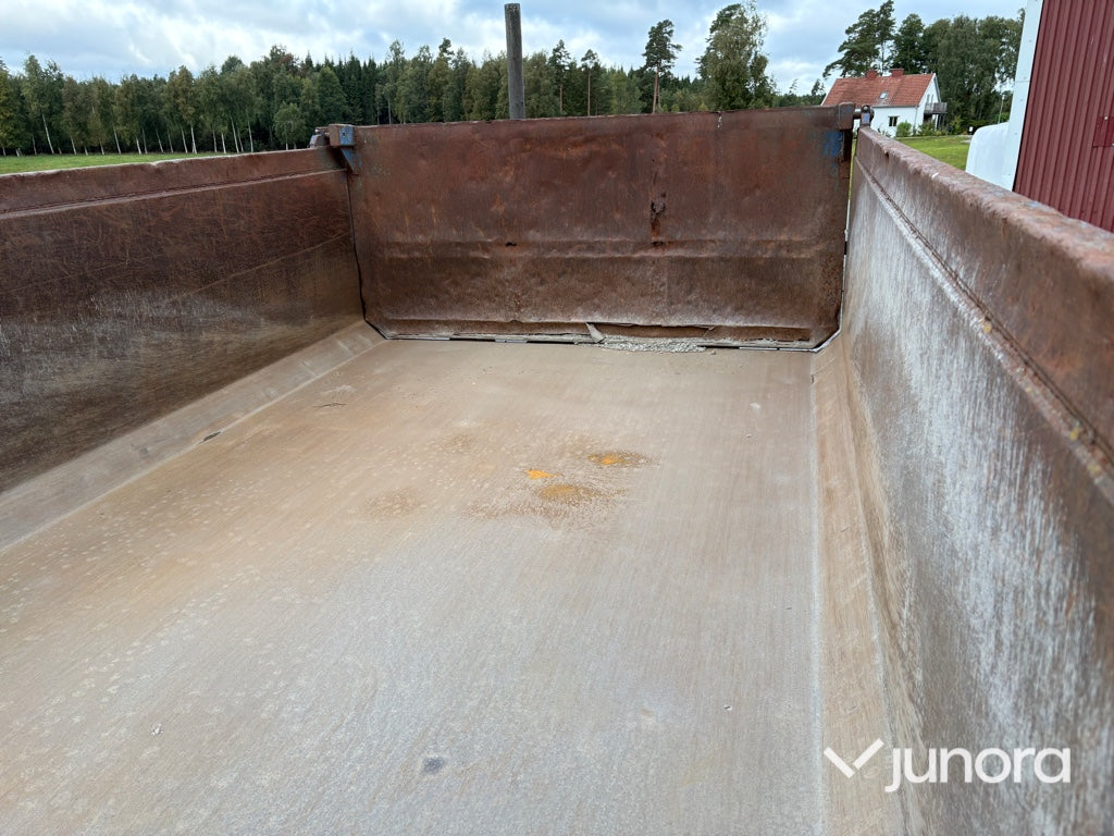 Vänta med publicering, Gustav ska skicka mer bilder | Tippbil - Scania 143H 500