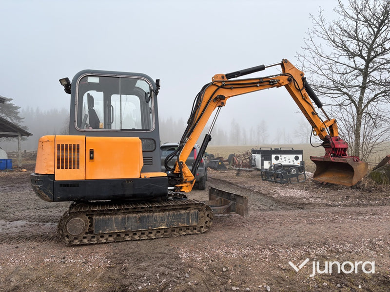 Grävmaskin - Hanix H36A