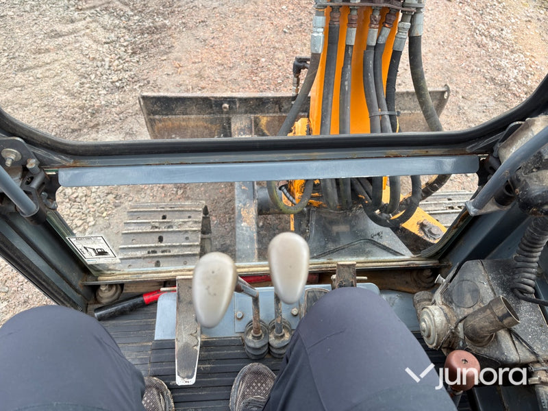 Grävmaskin - Hanix H36A