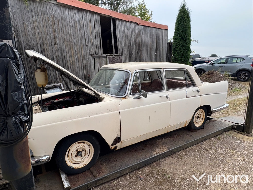 Austin Cambridge