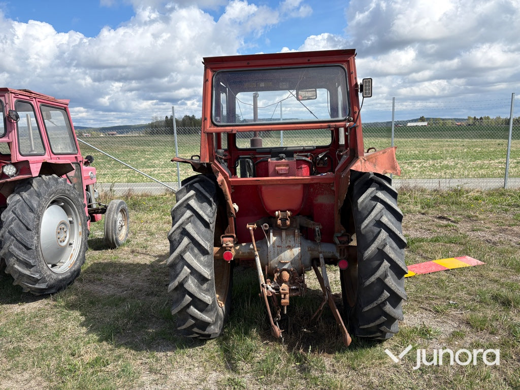 Traktor - Massey Ferguson, 135 S