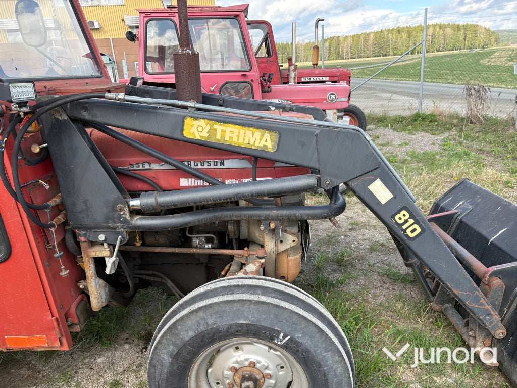 Traktor - Massey Ferguson, 135 S