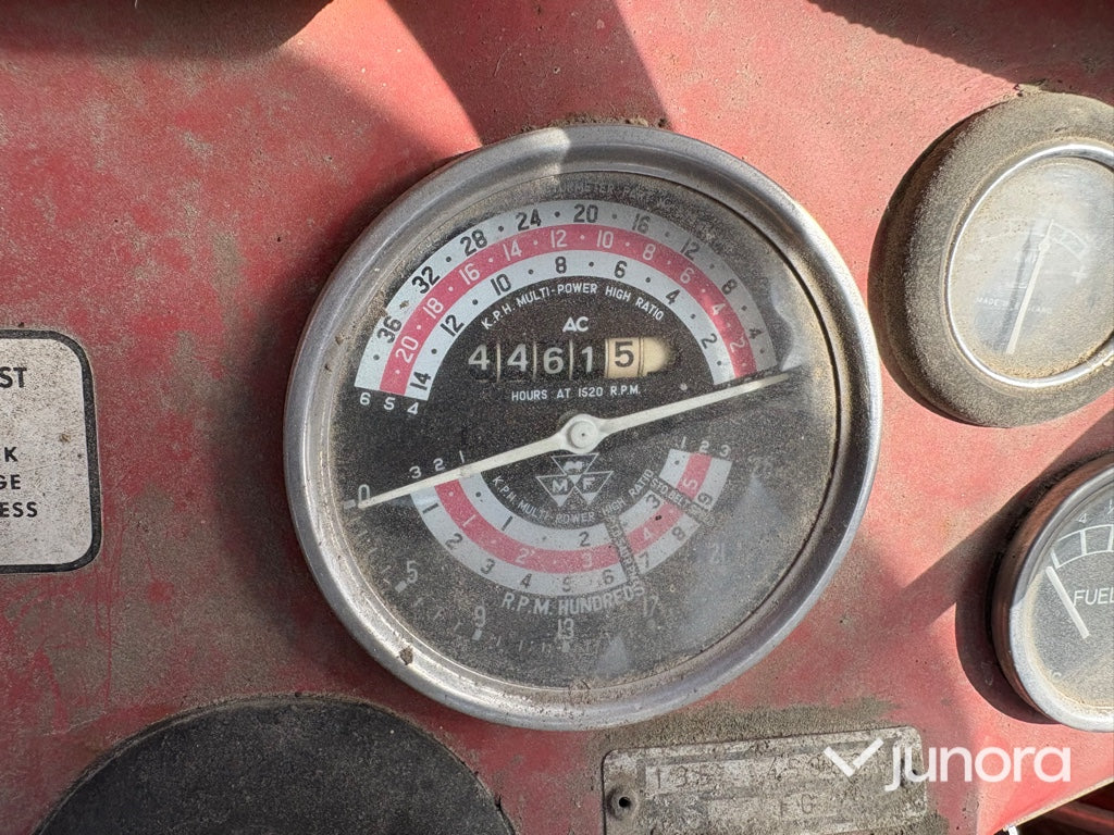 Traktor - Massey Ferguson, 135 S
