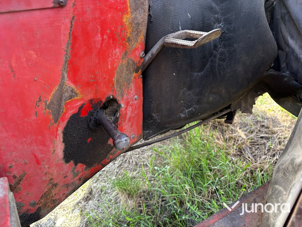 Traktor - Massey Ferguson, 135 S