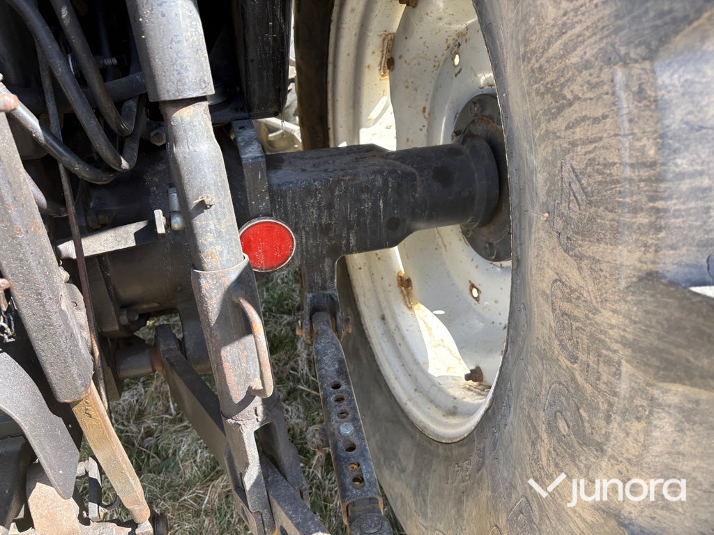 Traktor - Valmet, 800, Med frontlastare