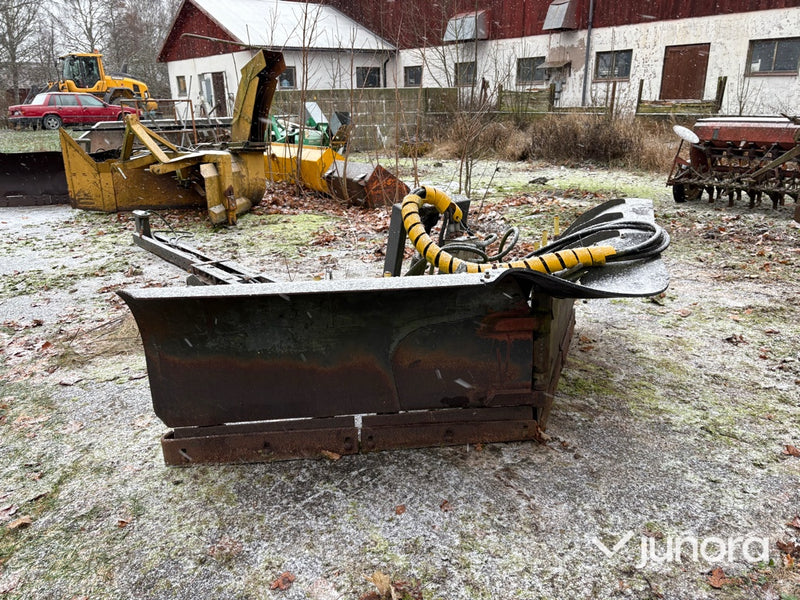 Vikplog - Uni-Väg UV-280