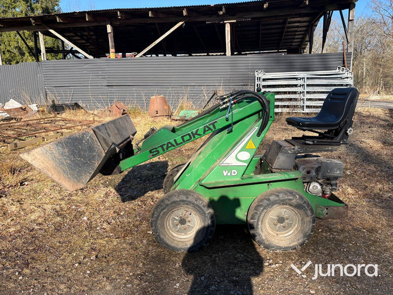 Minilastare - Avant, Profi Staldkat 4WD