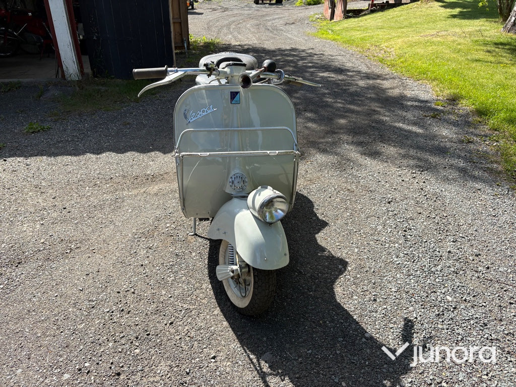 Lätt motorcykel - Vespa, Elite 53
